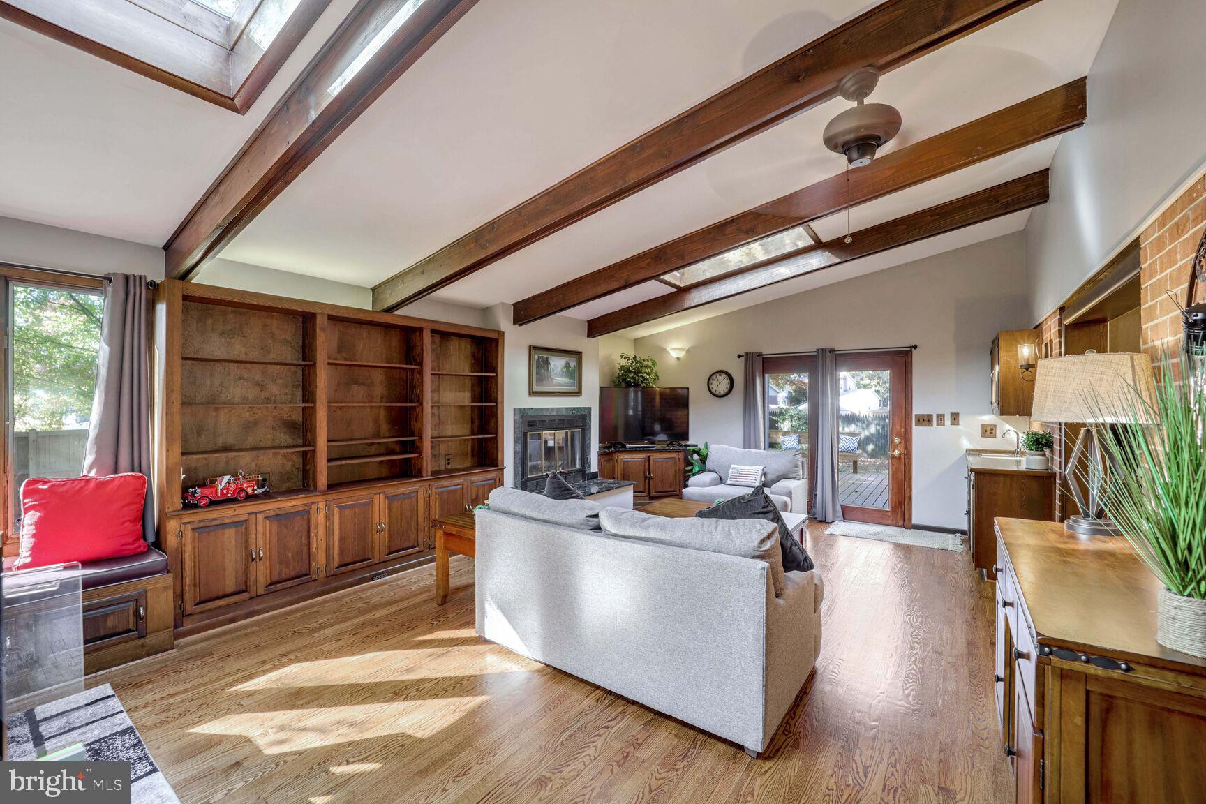 ORANGE HUNT ESTATES - Residential