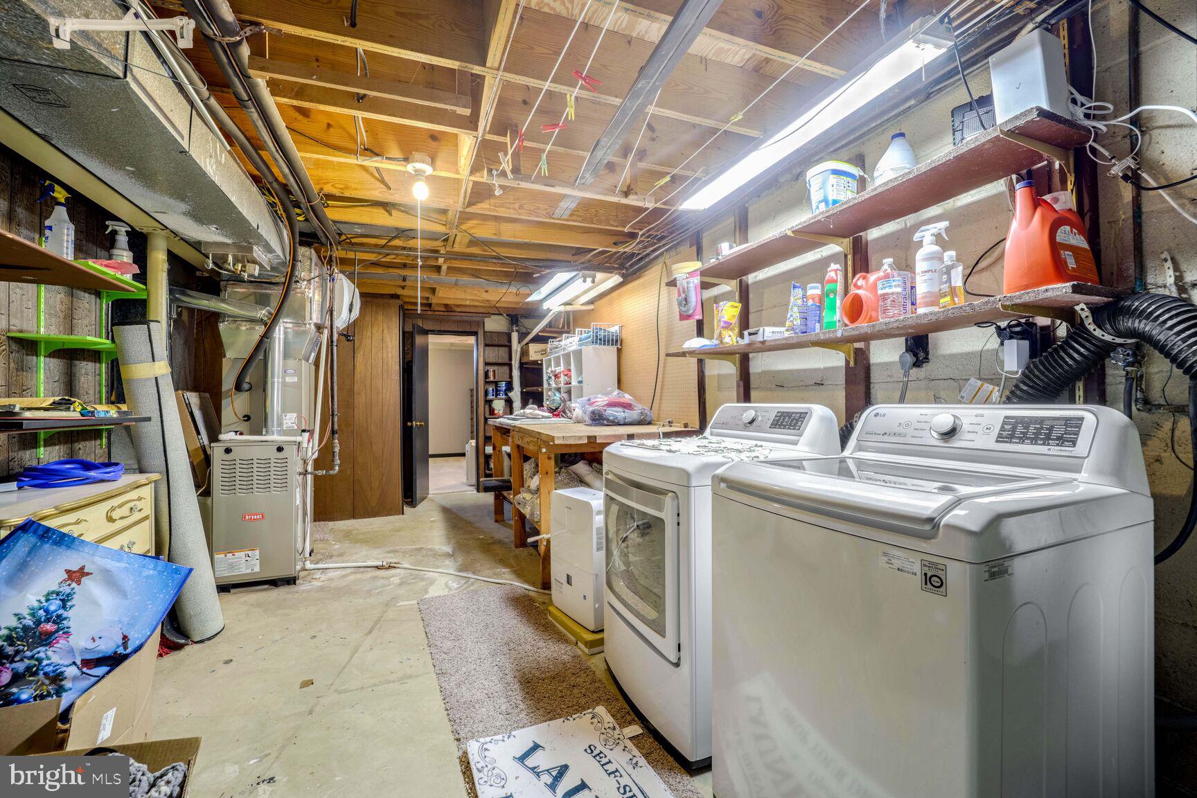 ORANGE HUNT ESTATES - Residential