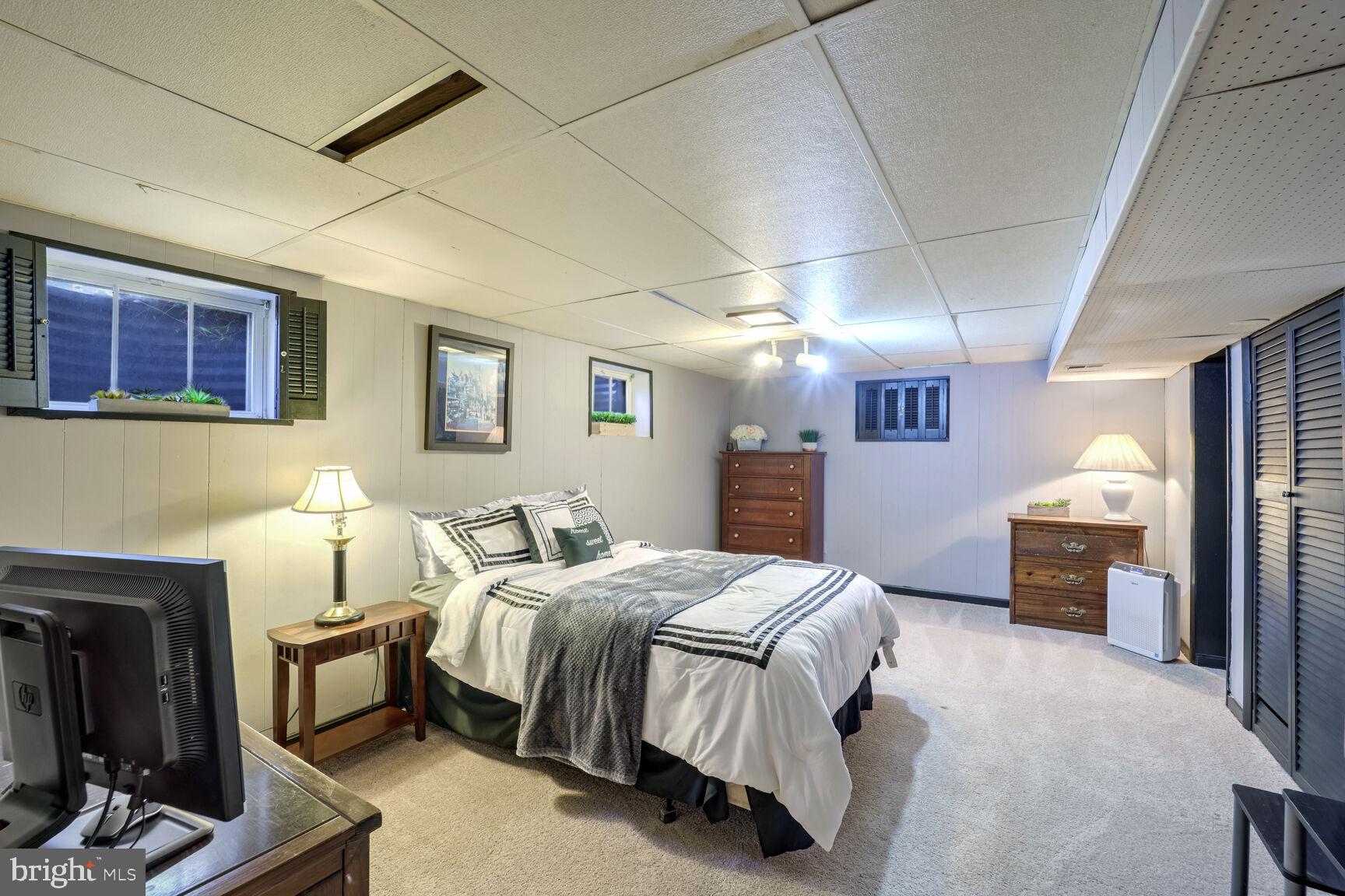 ORANGE HUNT ESTATES - Residential