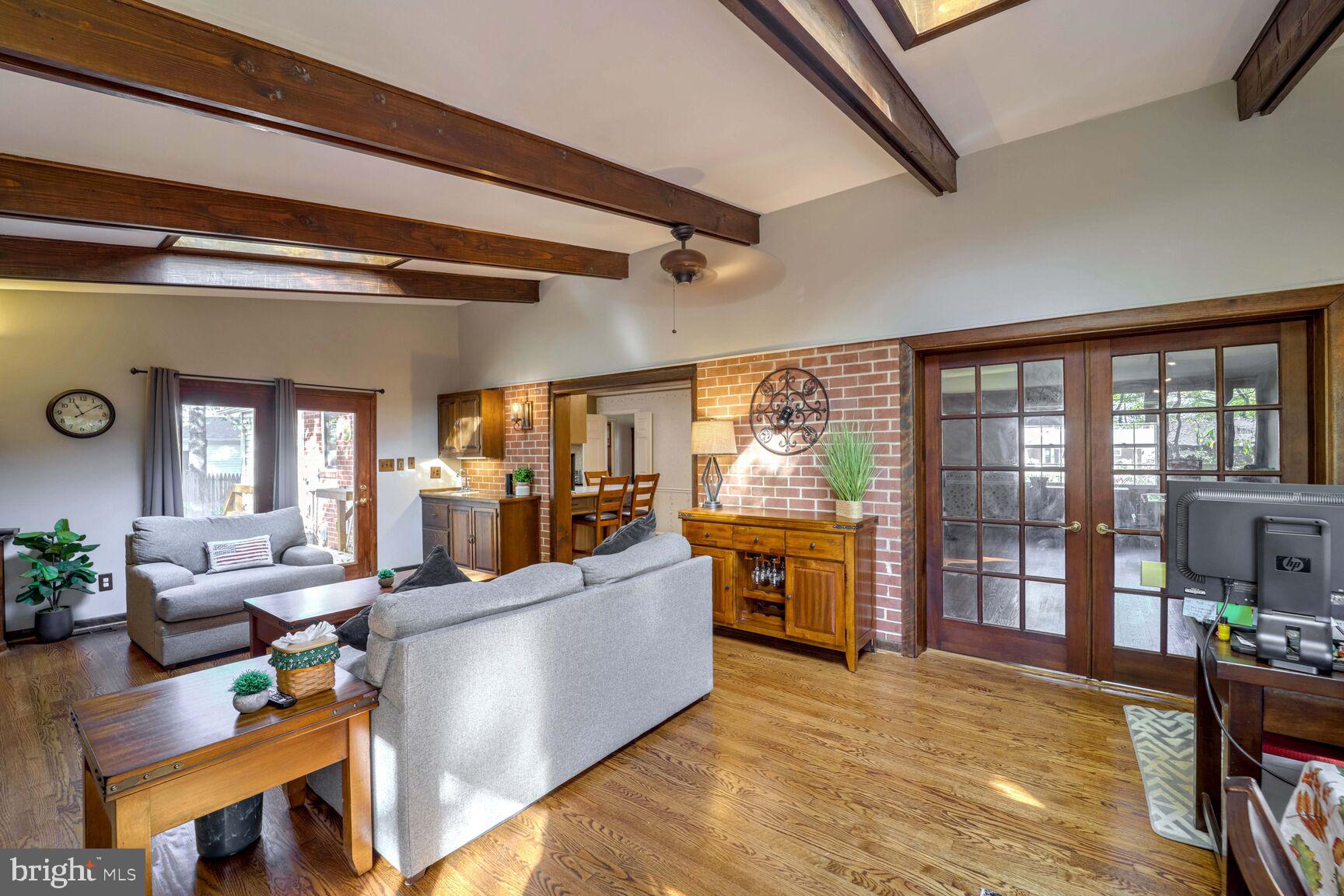 ORANGE HUNT ESTATES - Residential