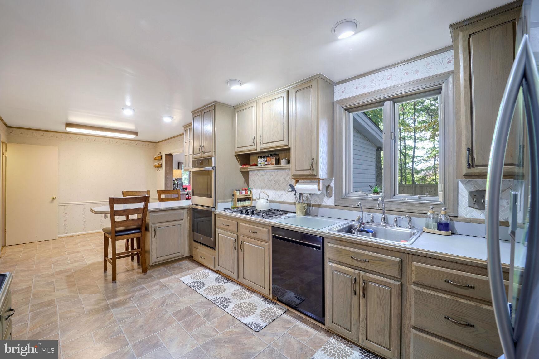 ORANGE HUNT ESTATES - Residential