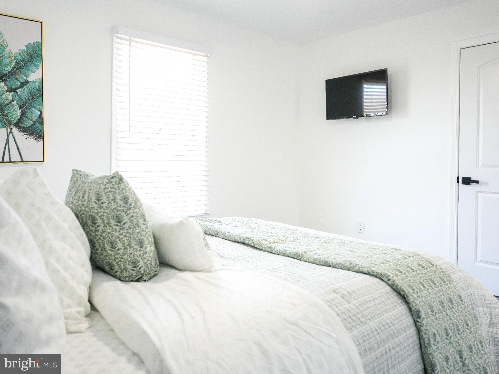 WARREN WAY - Residential