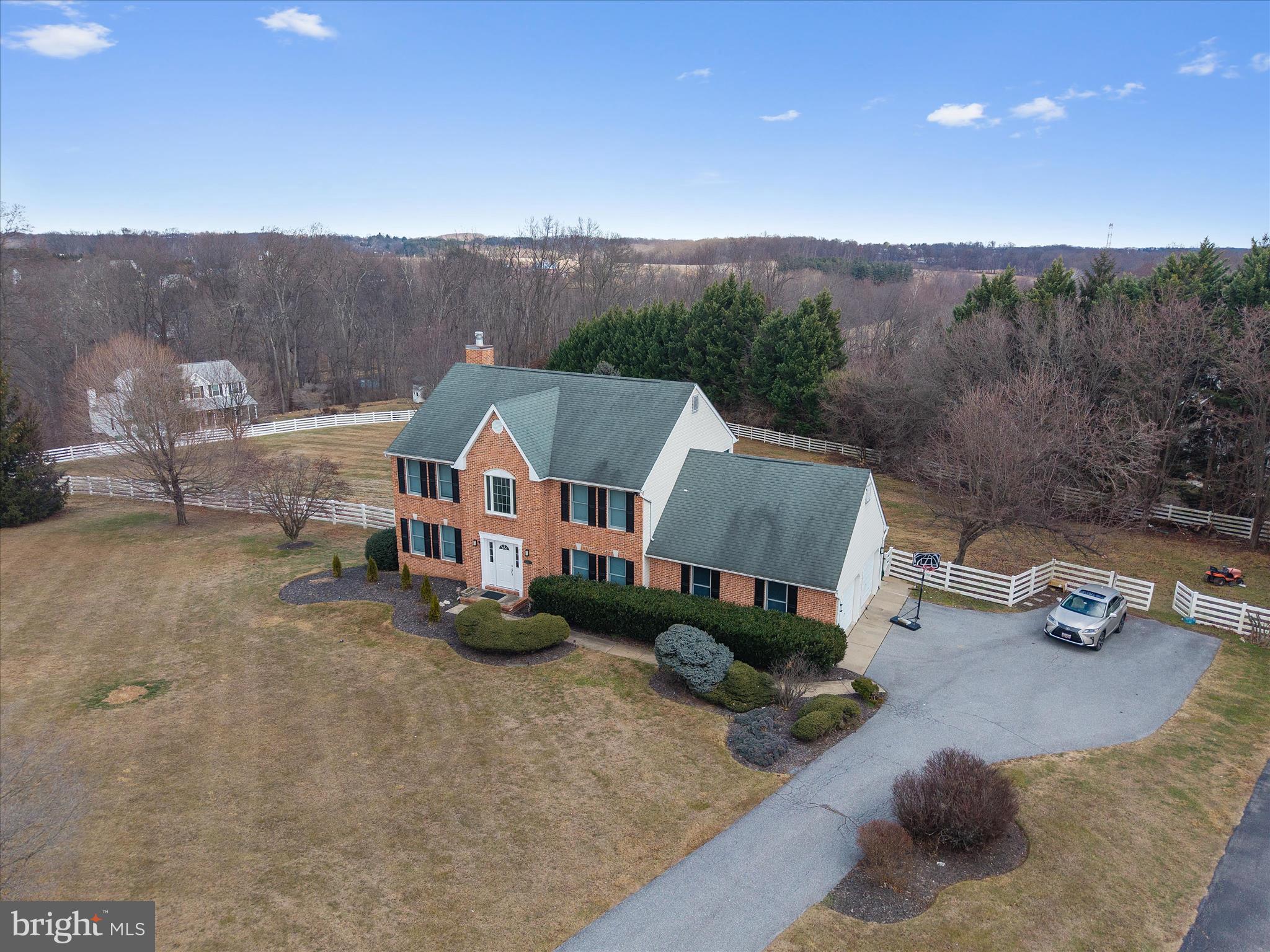 WARREN WAY - Residential