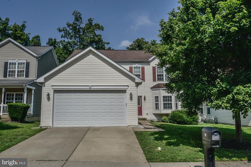 Gated community!! Gorgeous, well maintained home in sought after Widewater Village. 4 Bedroom/ 2.5 Baths. Large Soaking tub in master. 2 car garage with driveway. Many community amenities inc. pool! Minutes to Quanitco, 95, shopping & much more!