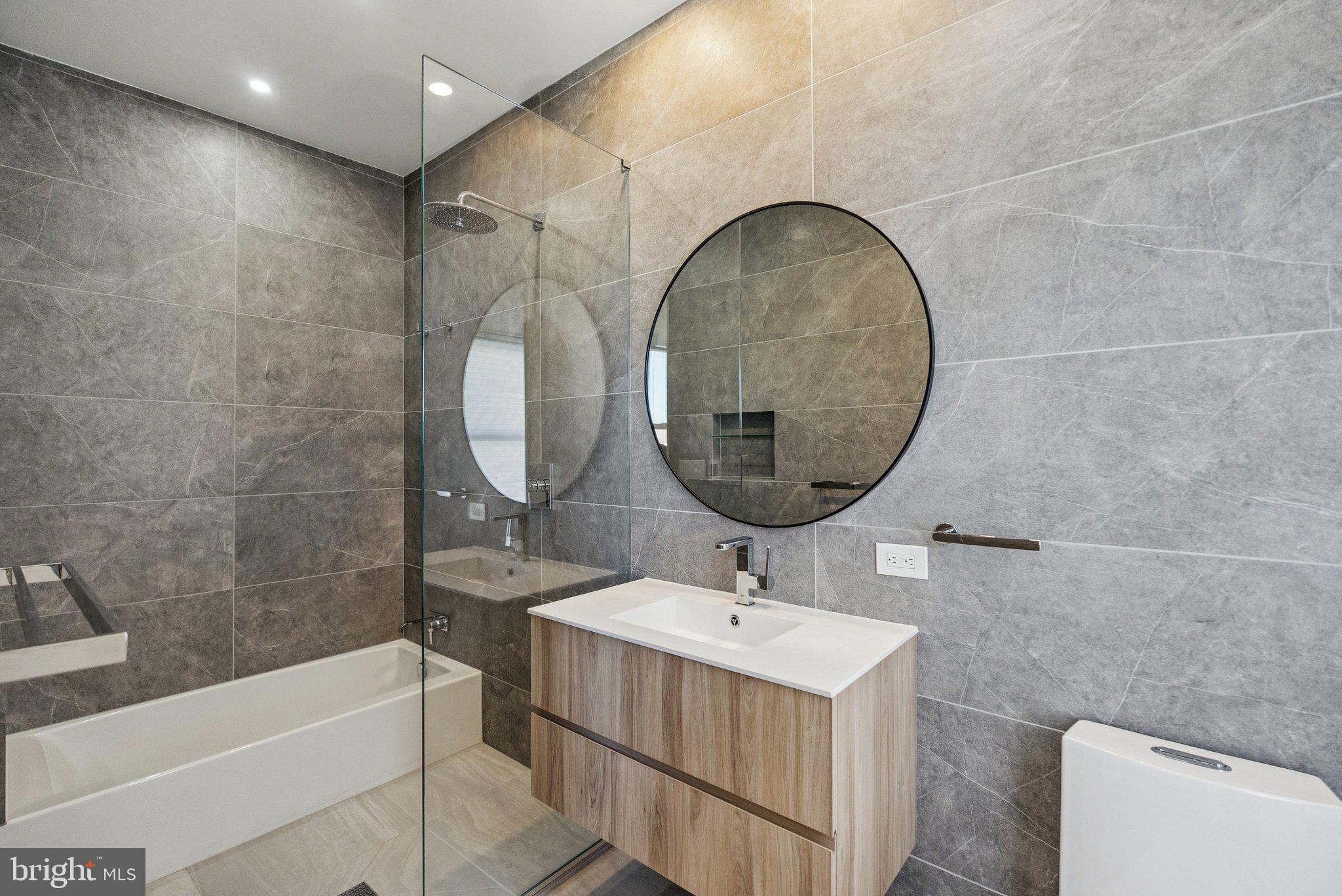 DUPONT CIRCLE - Residential