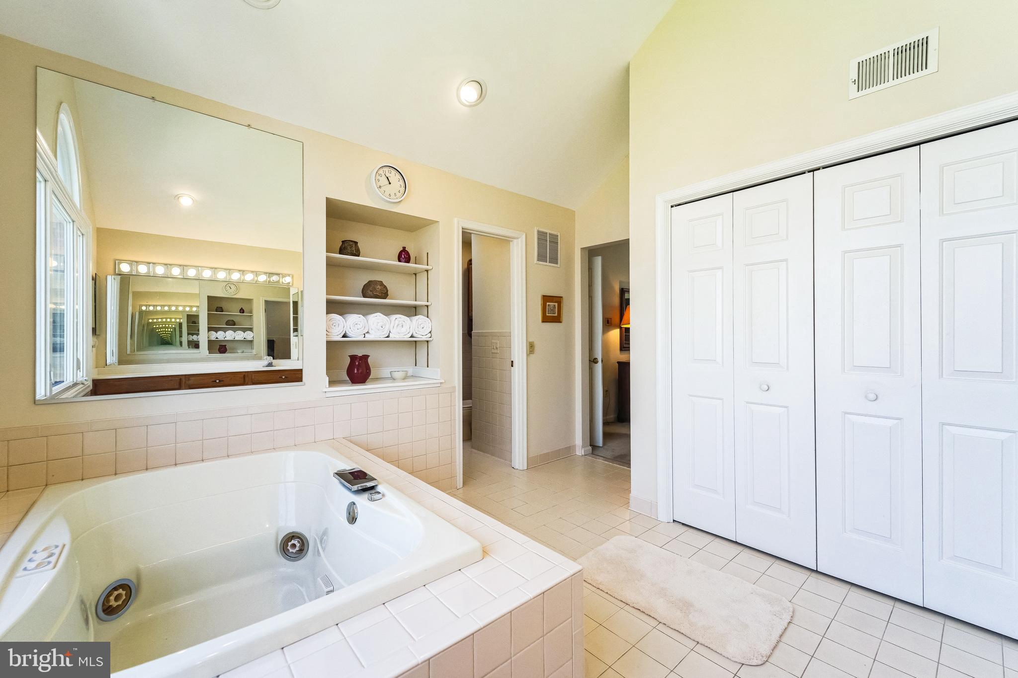 HERITAGE HILLS - Residential