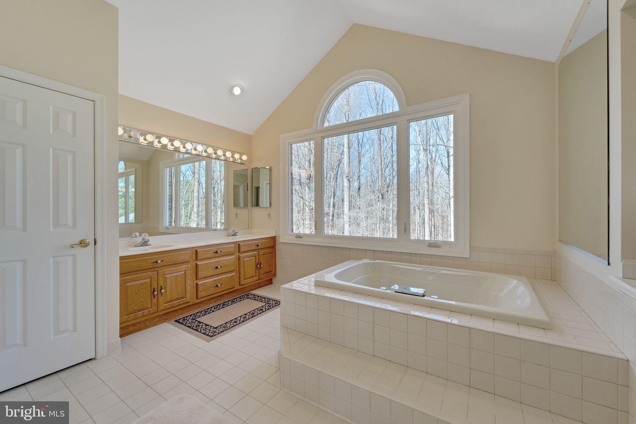 HERITAGE HILLS - Residential