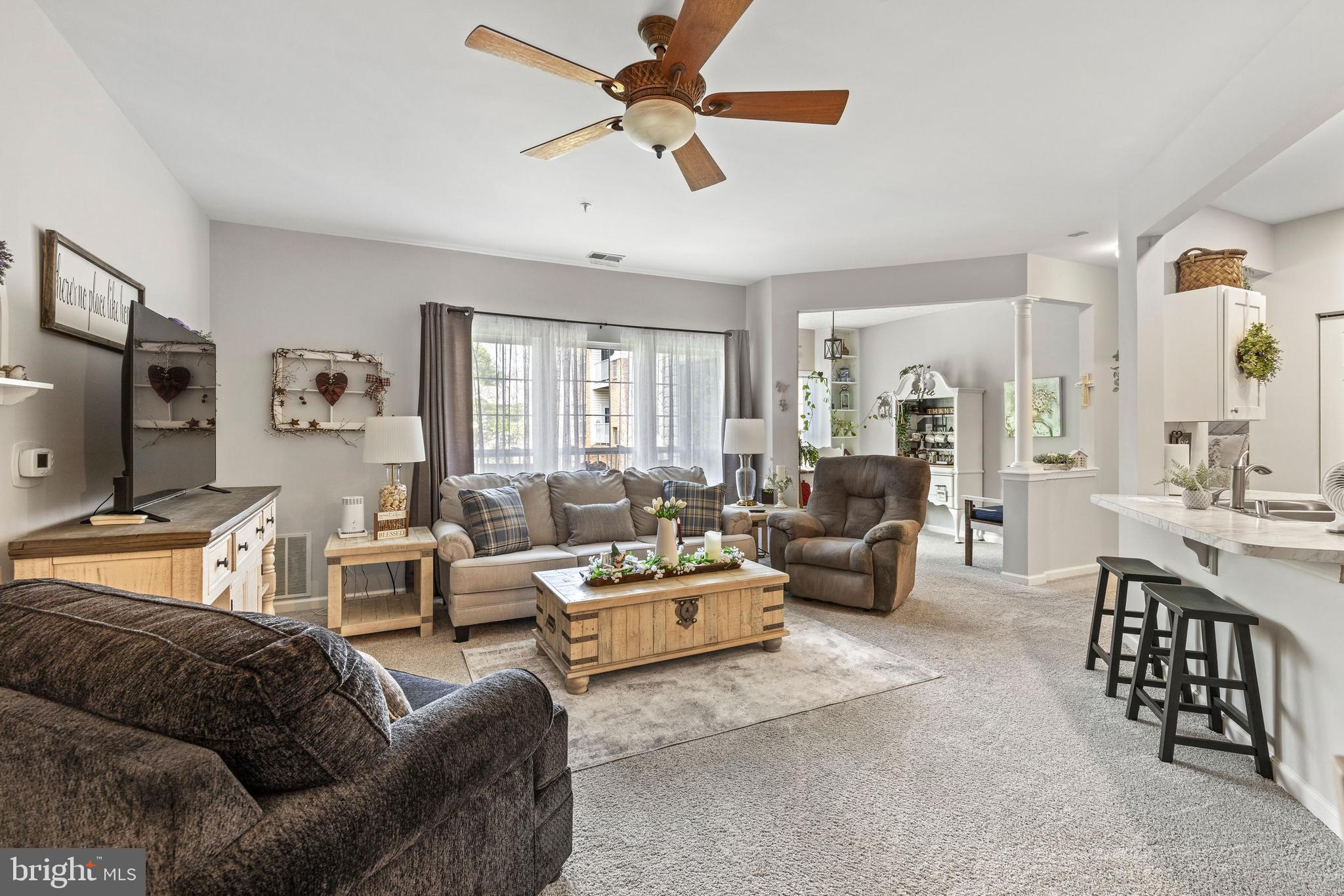 THE COURTYARDS AT POND - Residential