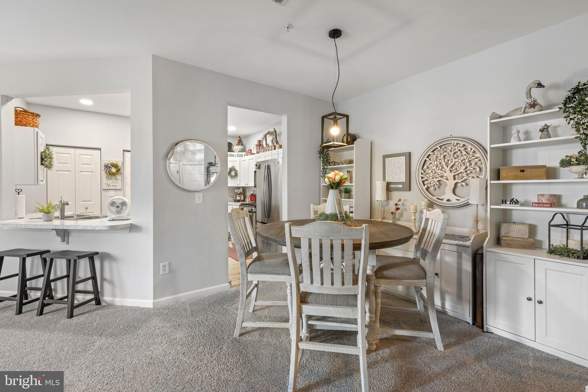 THE COURTYARDS AT POND - Residential