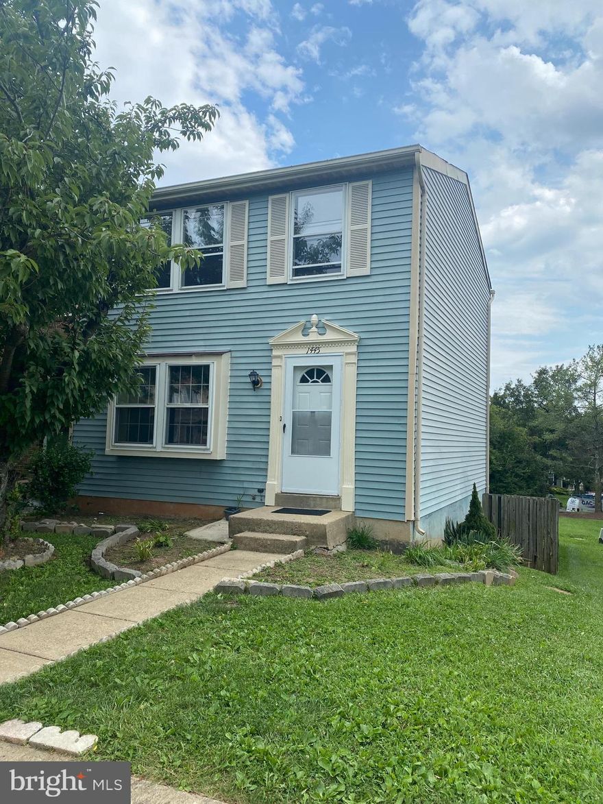 Welcome to this inviting 4 bedroom, 2.5 bath end unit townhome nestled in the sought-after Oak Springs neighborhood. Boasting a vast fenced backyard perfect for BBQs and offering convenient access to major commuter routes, shopping, dining, and more. This property is being sold as is. Don't wait too long – this opportunity won't stick around!