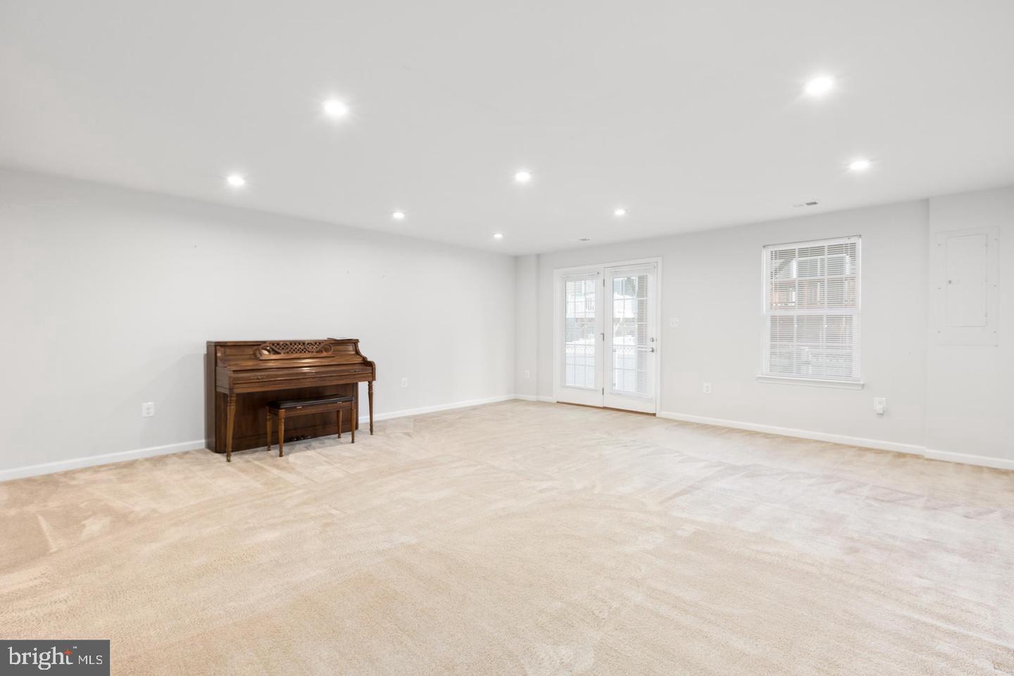 RAPPAHANNOCK LANDING - Residential Lease