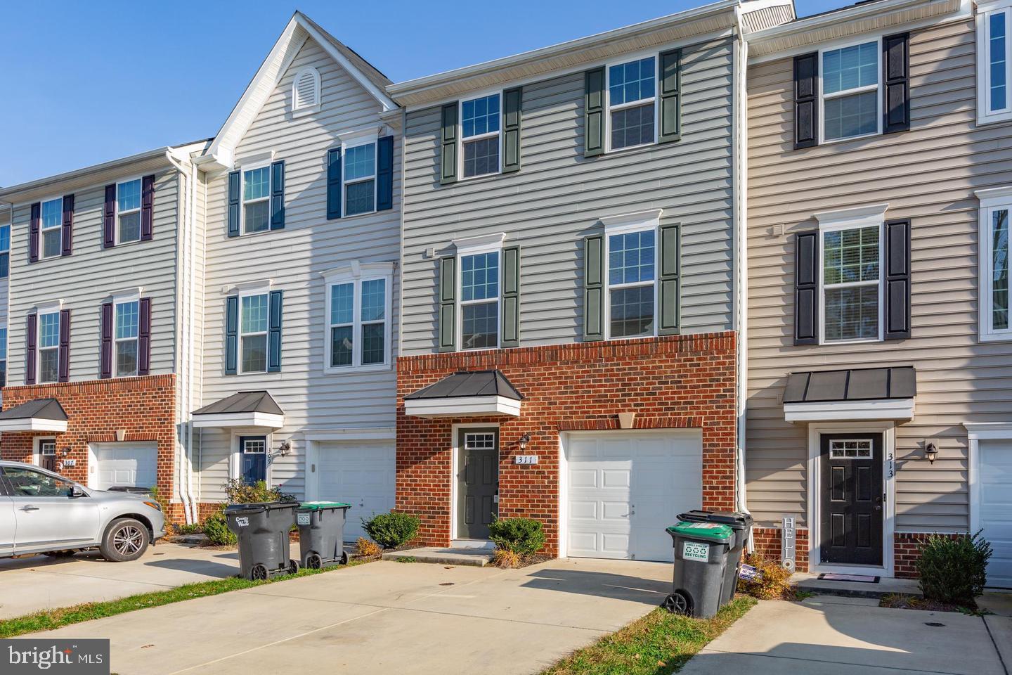 RAPPAHANNOCK LANDING - Residential Lease