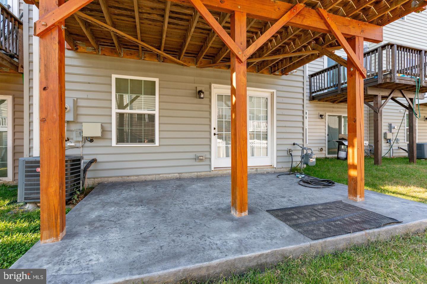 RAPPAHANNOCK LANDING - Residential Lease