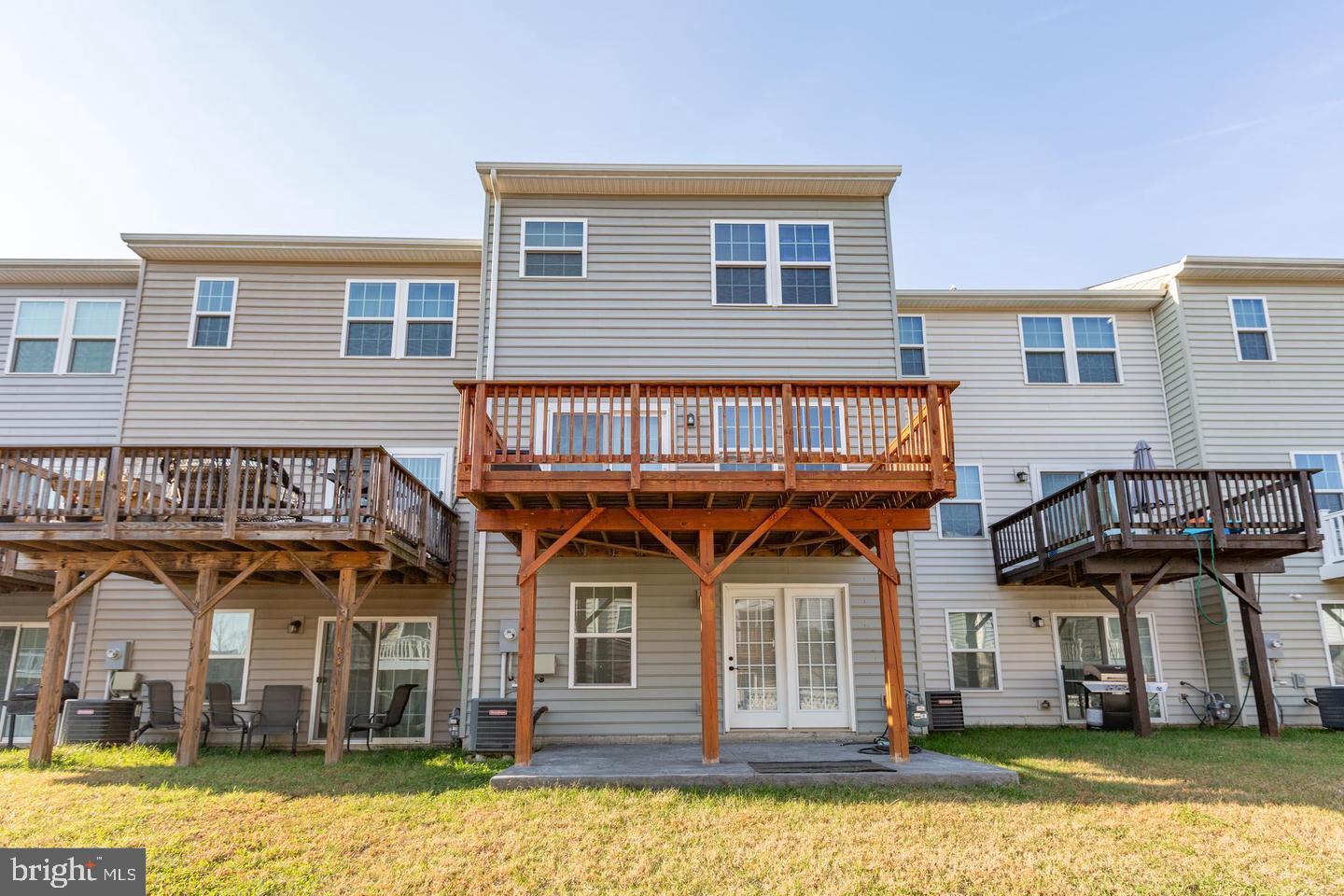 RAPPAHANNOCK LANDING - Residential Lease