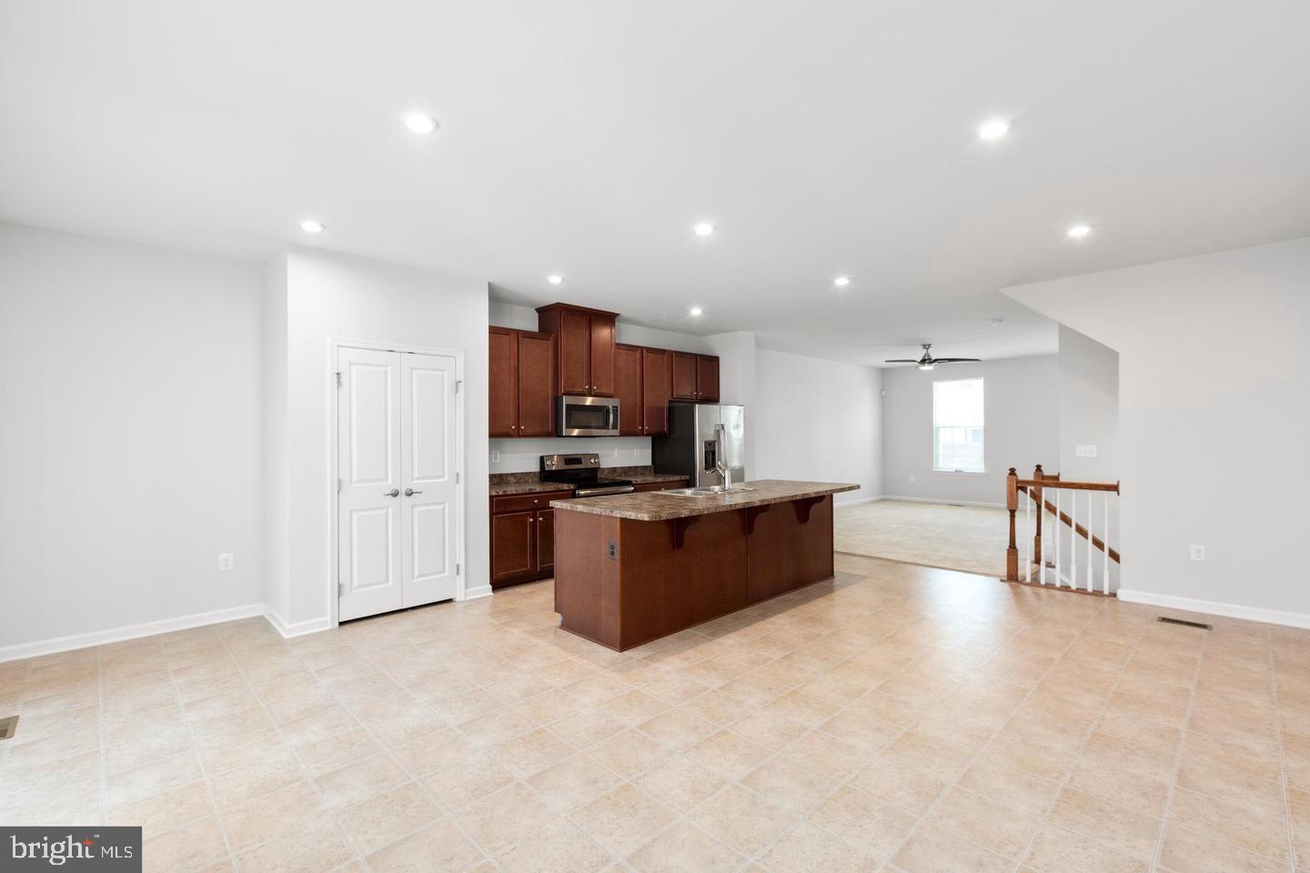 RAPPAHANNOCK LANDING - Residential Lease