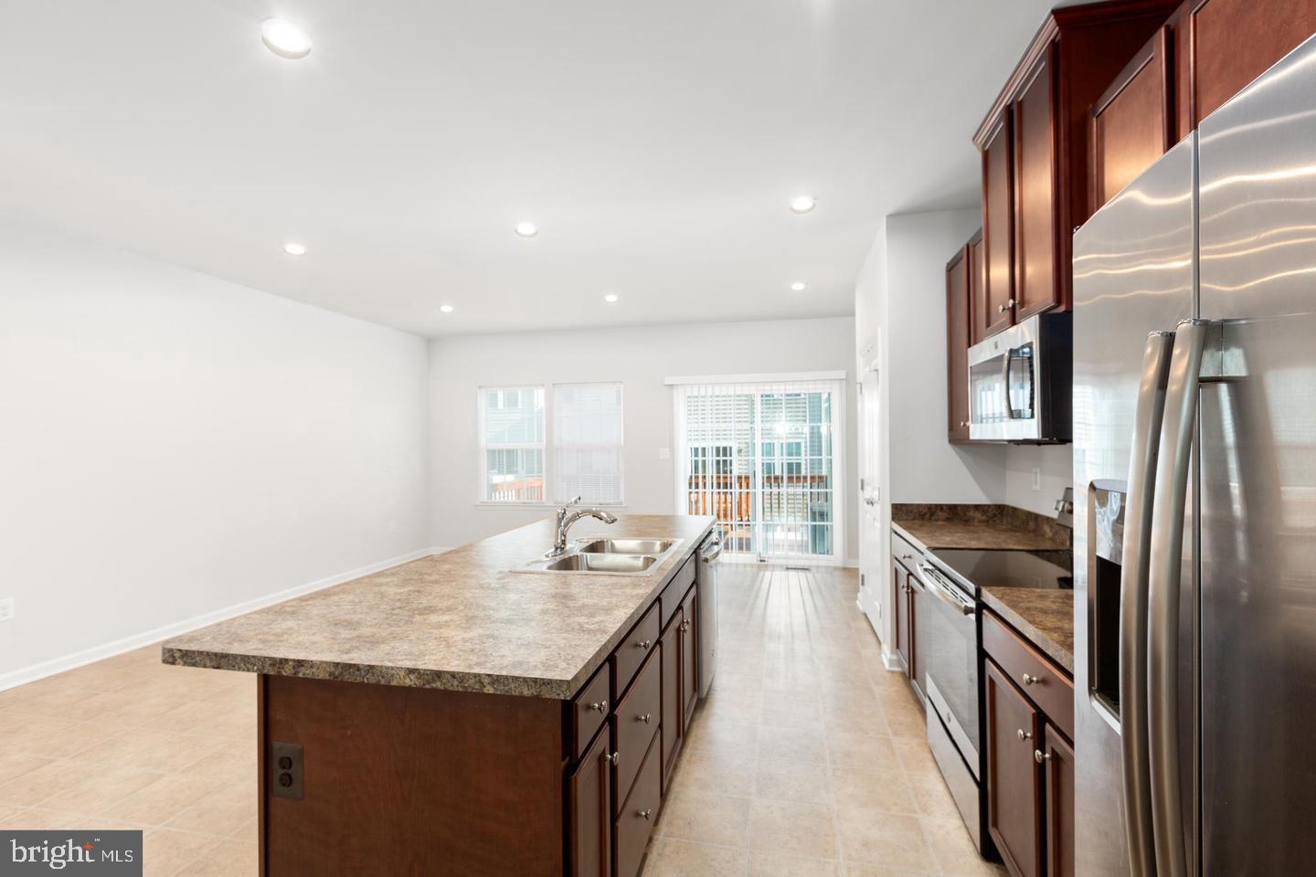 RAPPAHANNOCK LANDING - Residential Lease