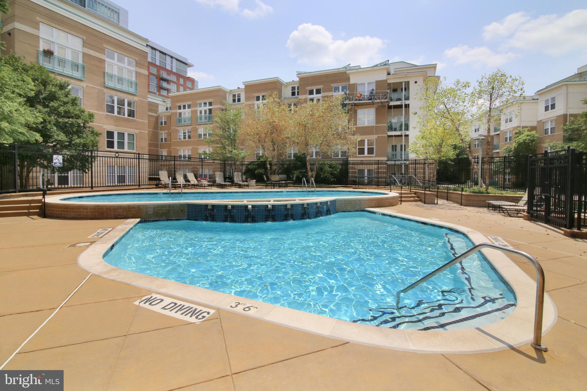 MARKET STREET AT TOWN CENTER - Residential