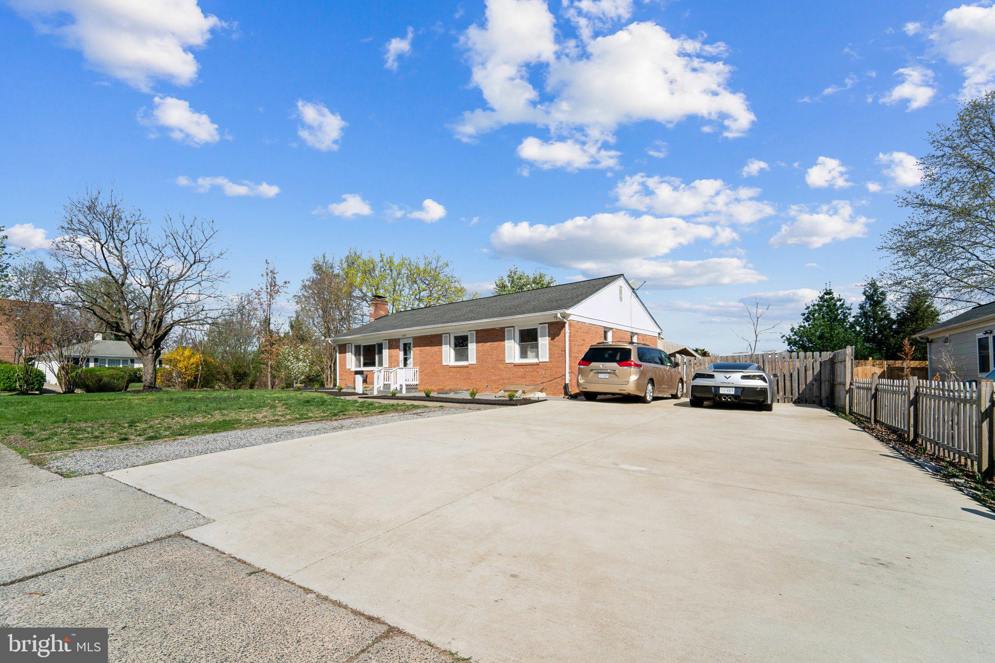 SEMINARY - Residential