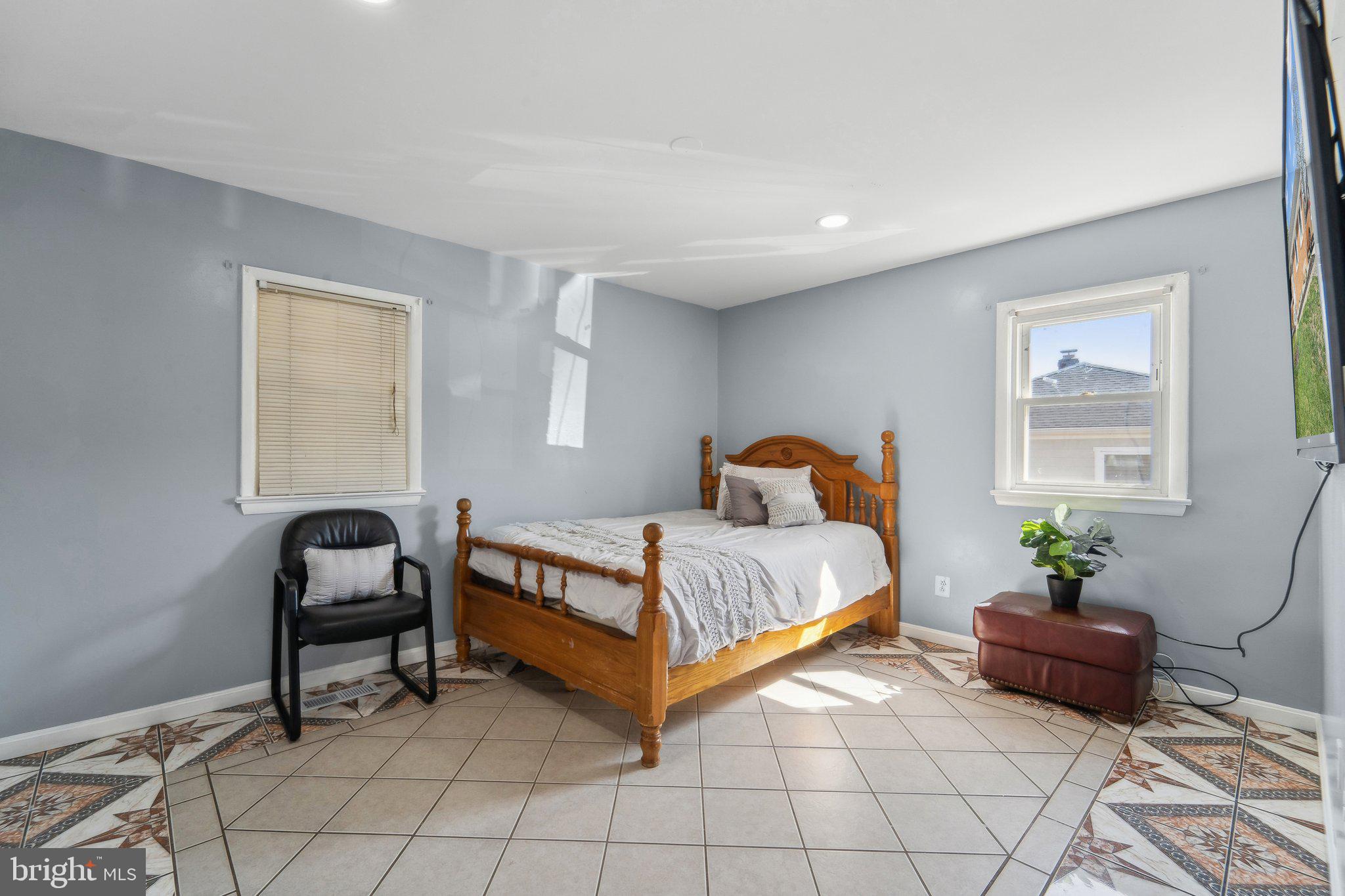 SEMINARY - Residential