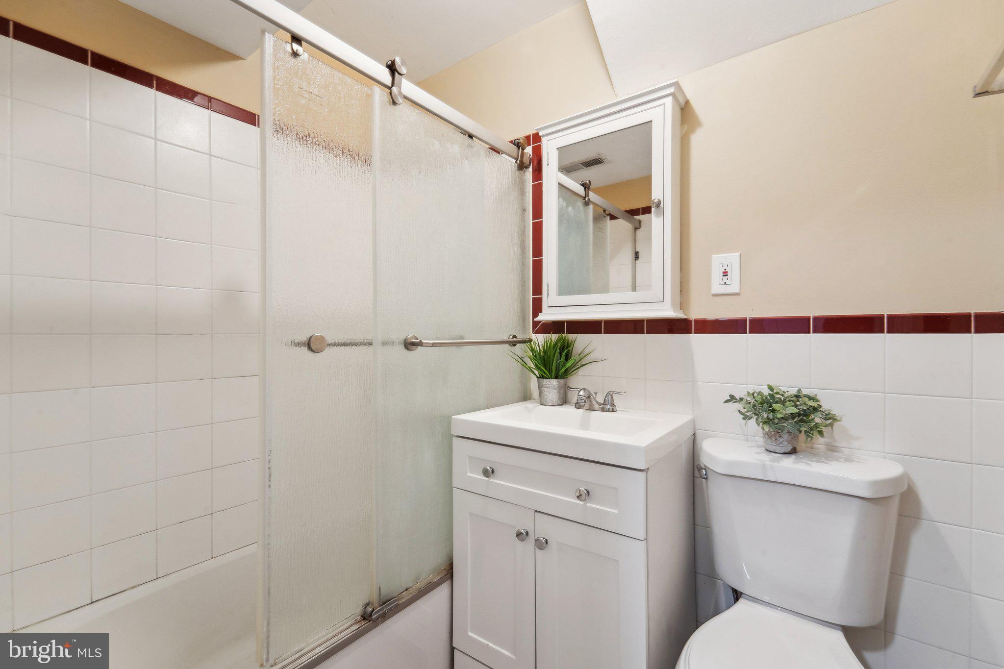 SEMINARY - Residential