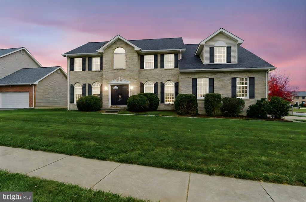 Photo of 205 Megan Drive, BEAR, DE 19701 (MLS # DENC2092510)