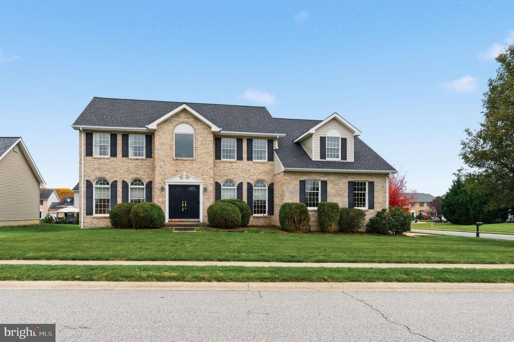 Photo of 205 Megan Drive, BEAR, DE 19701 (MLS # DENC2092510)