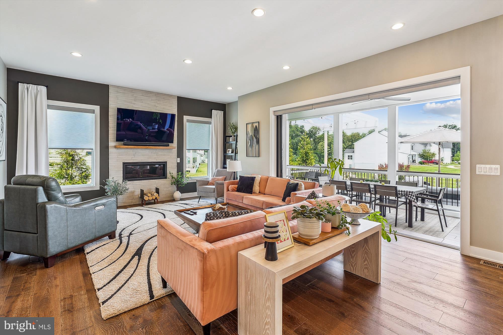 LENAH MILL - Residential