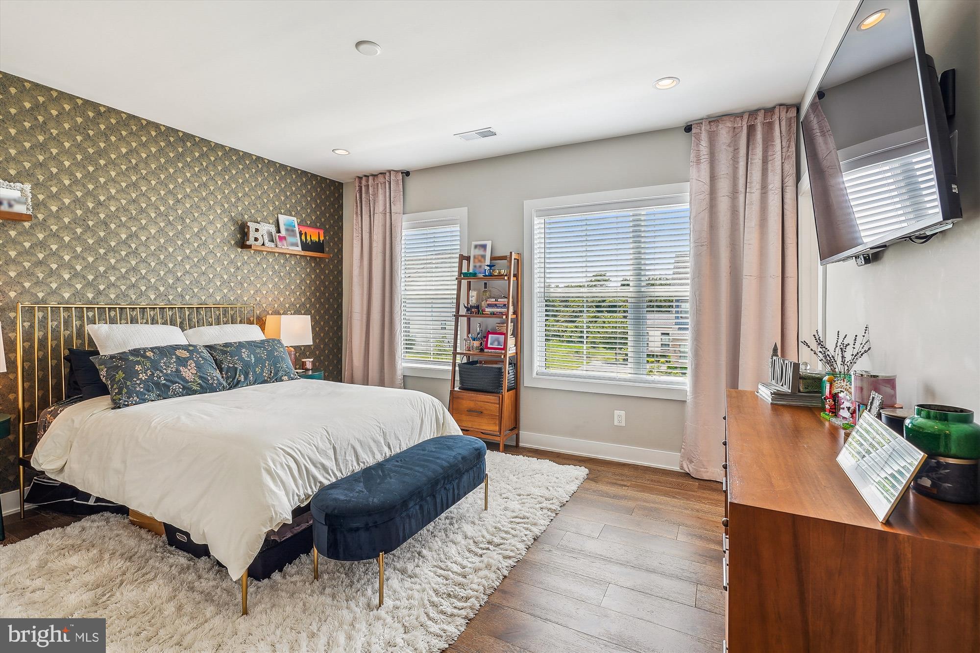 LENAH MILL - Residential