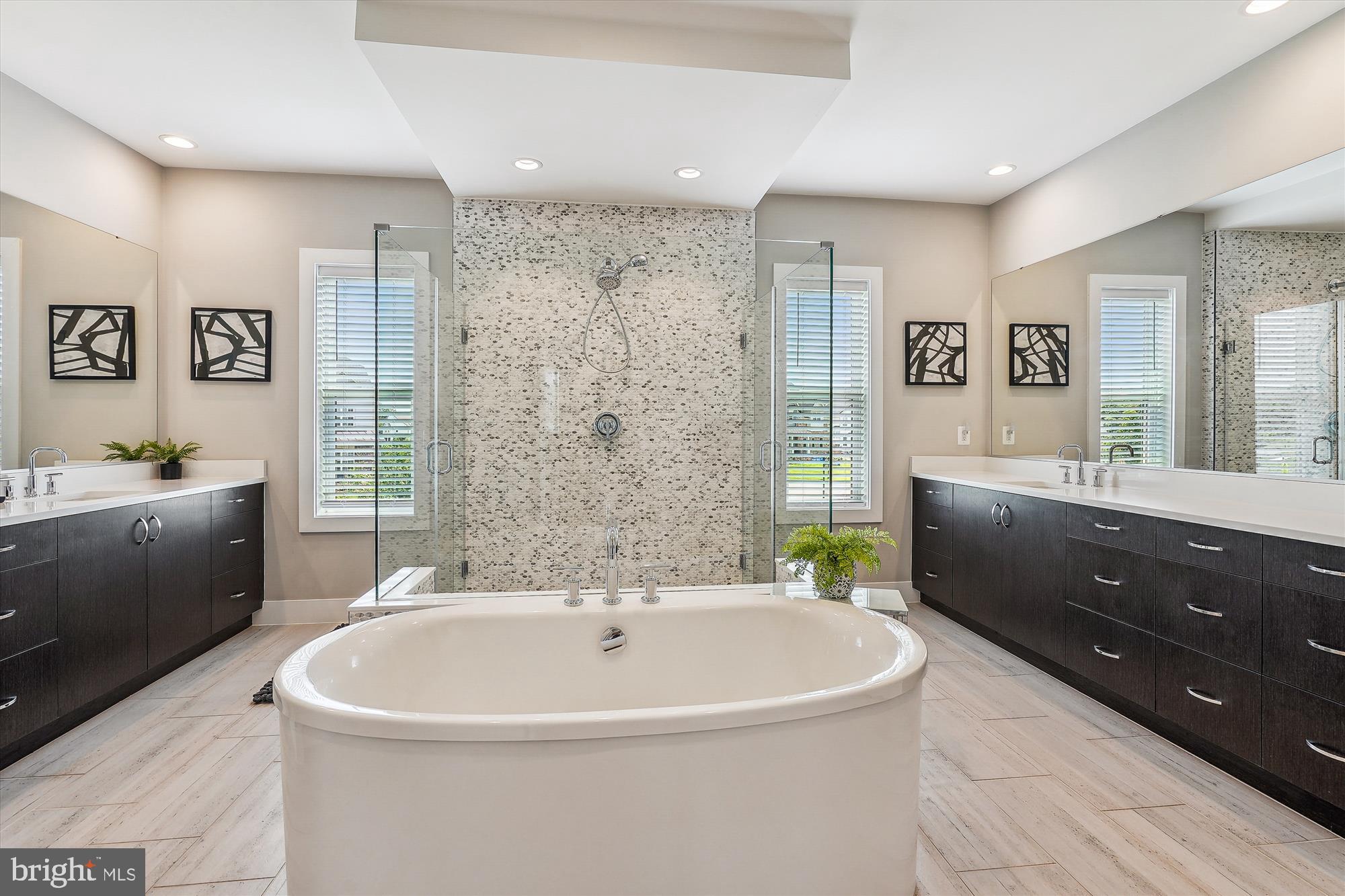 LENAH MILL - Residential