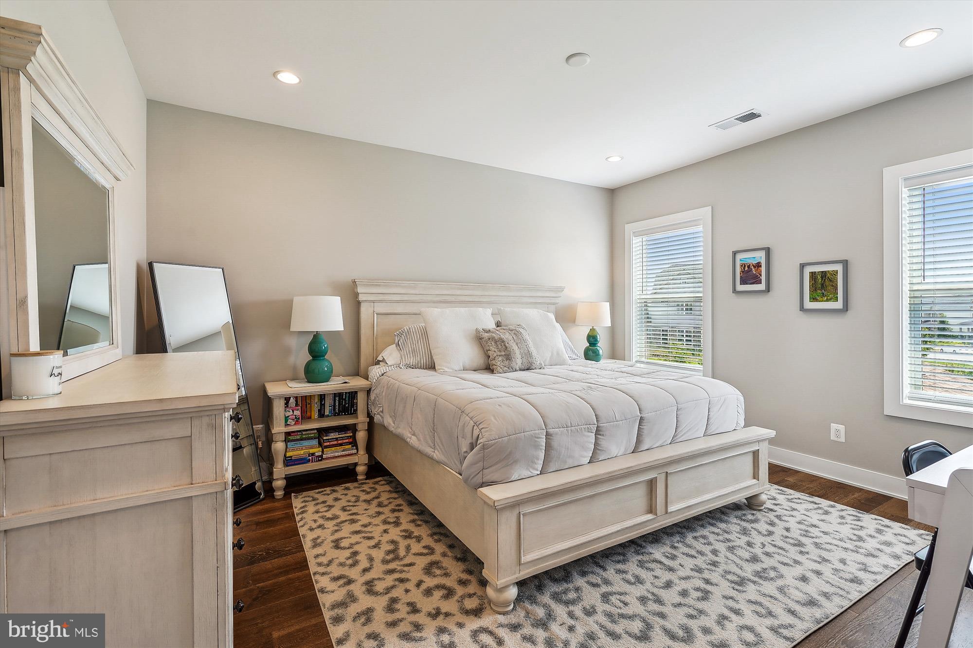 LENAH MILL - Residential