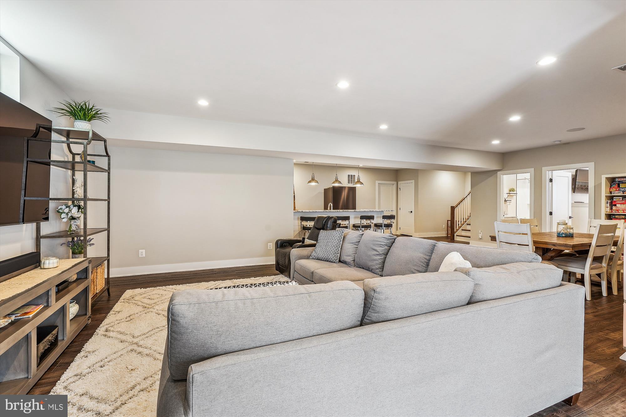 LENAH MILL - Residential