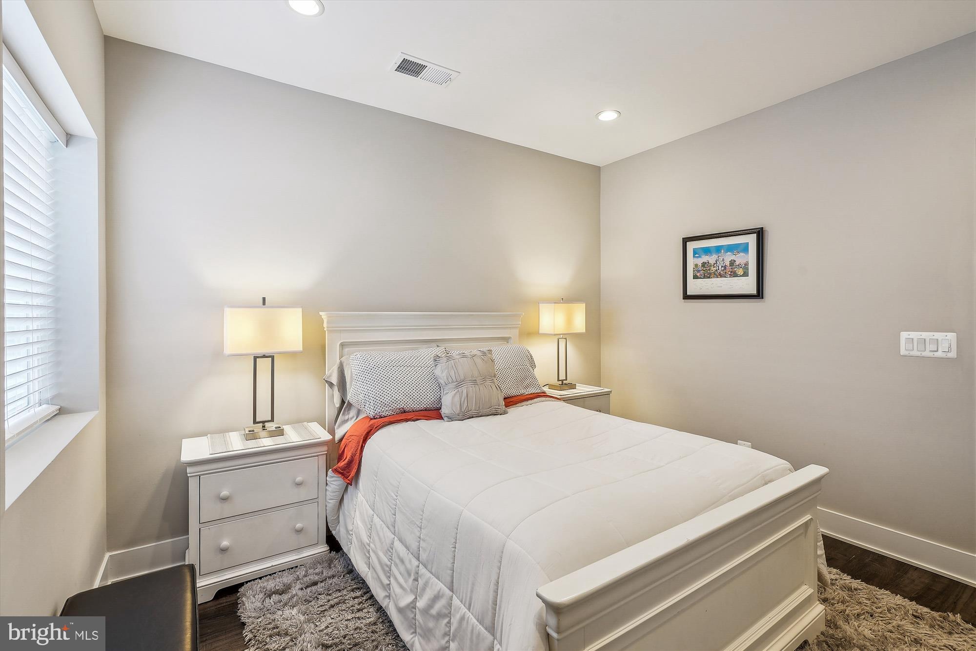 LENAH MILL - Residential