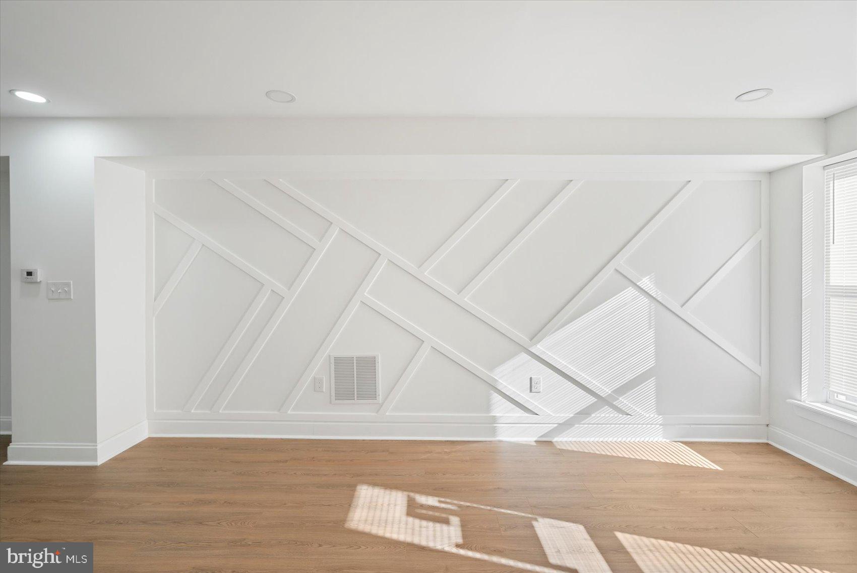 MIDDLE EAST - Residential Lease