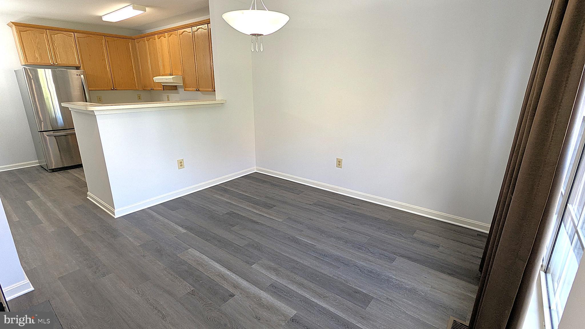 LIFESTYLE AT SULLY STATION - Residential