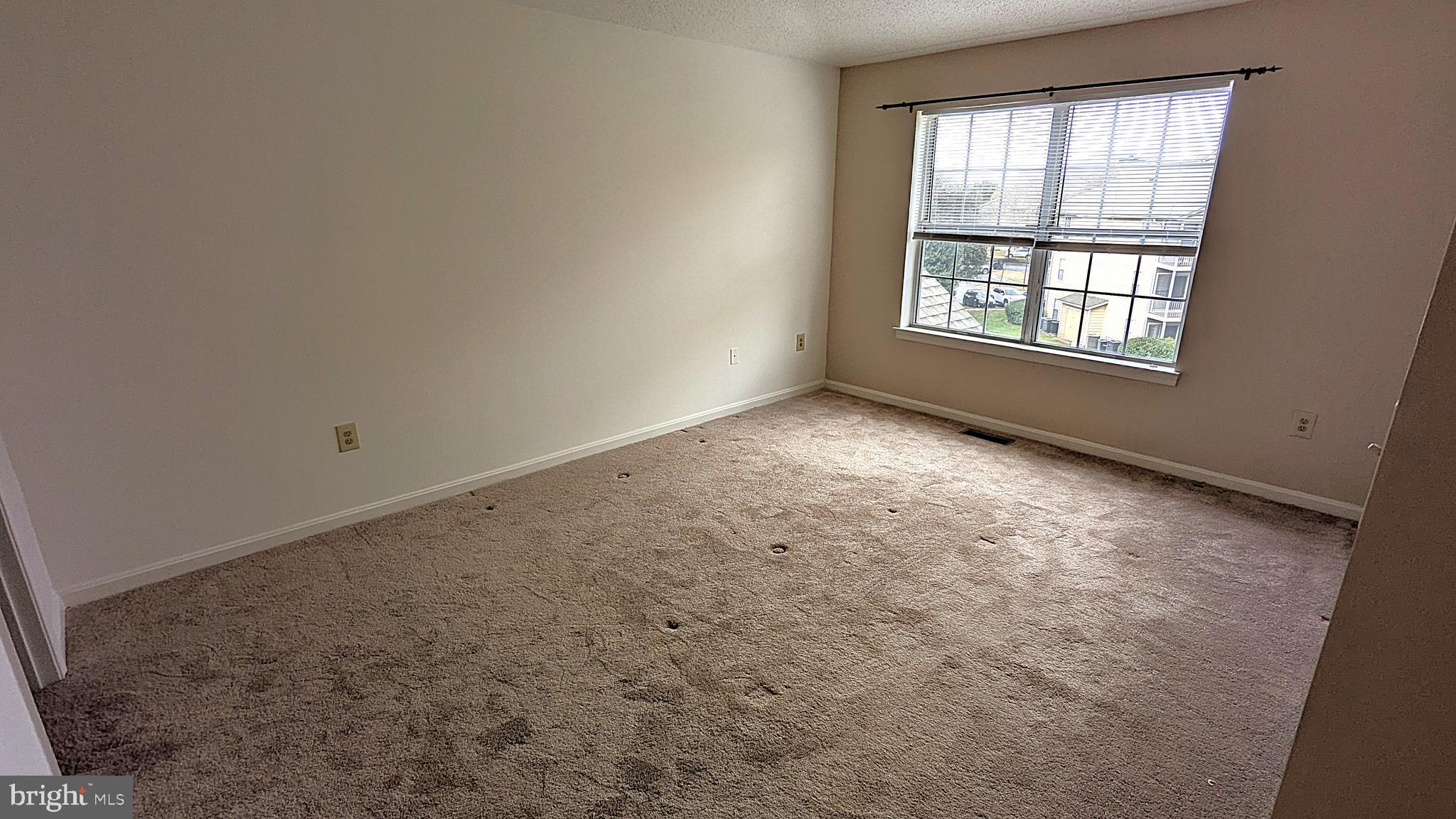 LIFESTYLE AT SULLY STATION - Residential