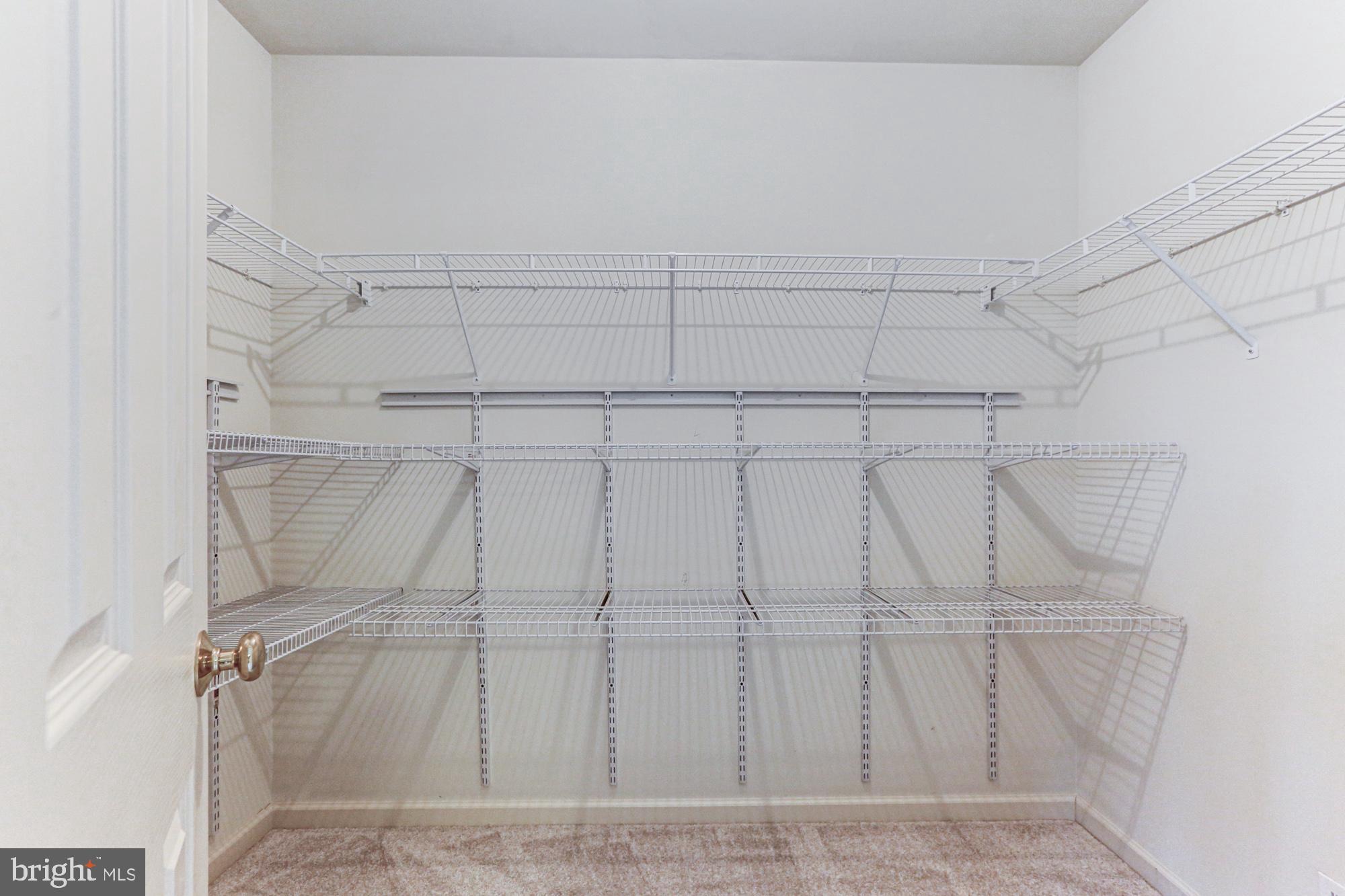 ESTS OF LONDN BRDG - Residential