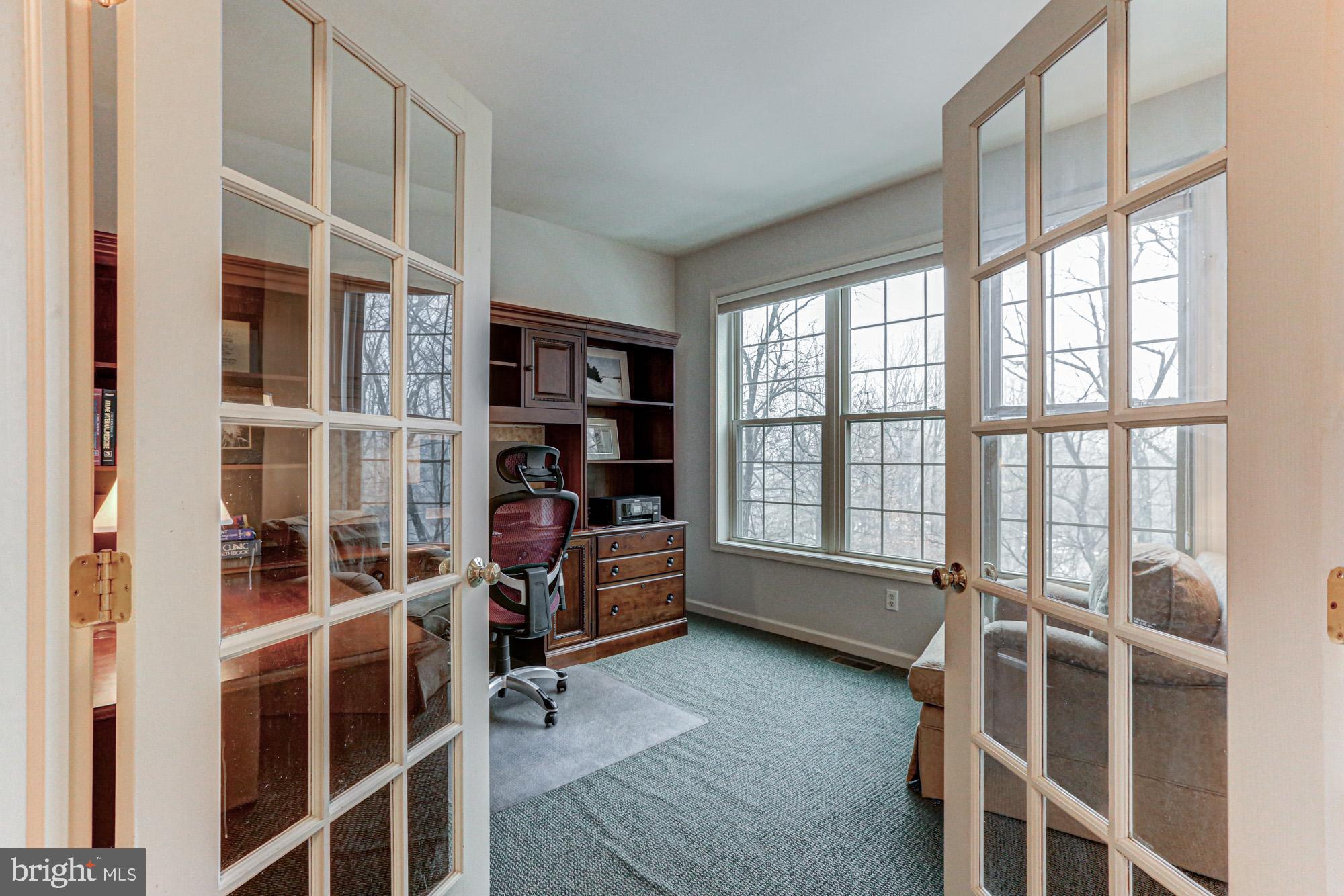 ESTS OF LONDN BRDG - Residential