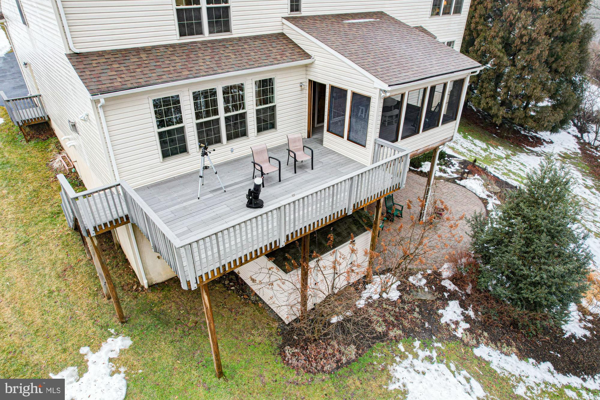 ESTS OF LONDN BRDG - Residential