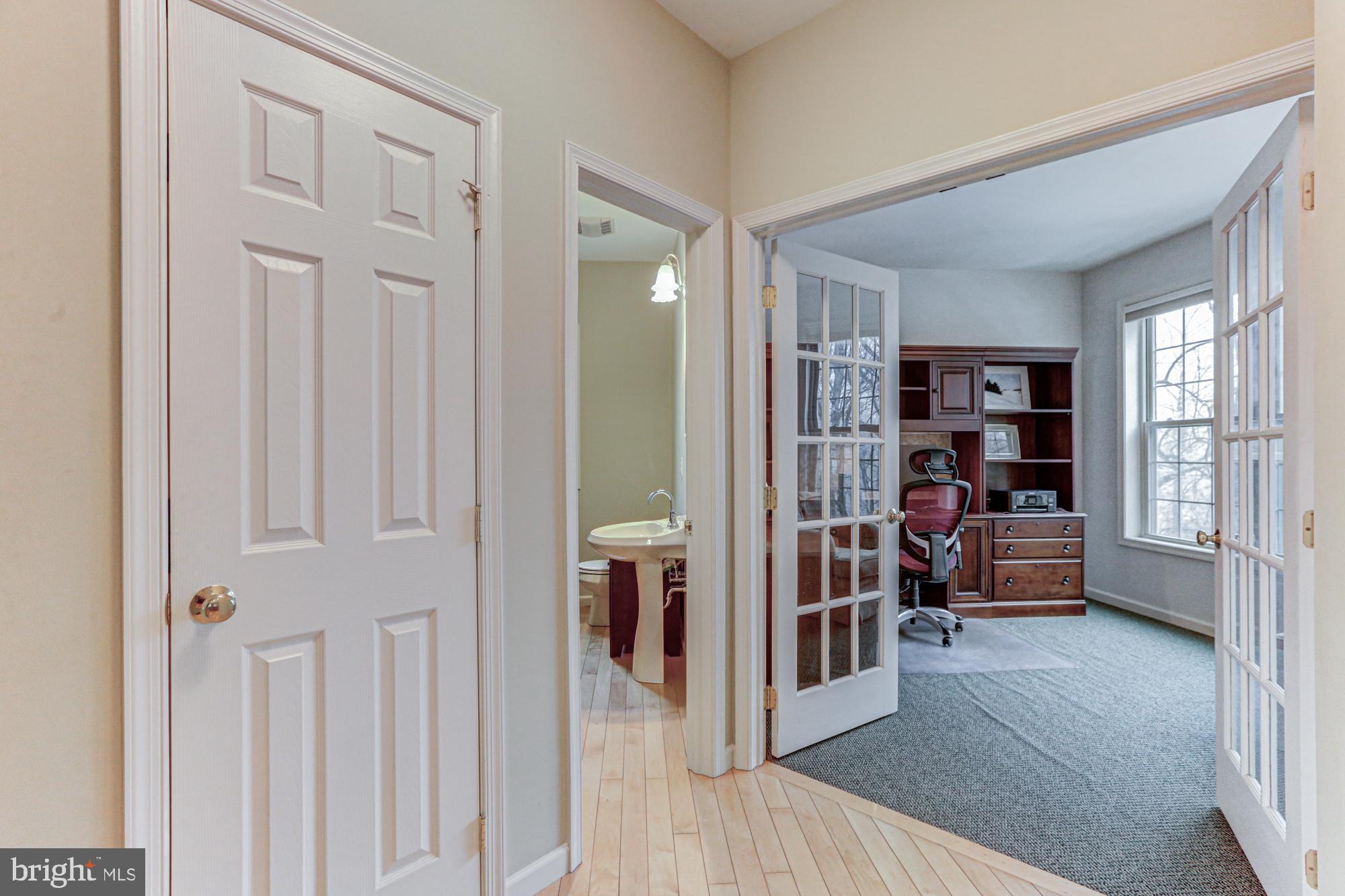 ESTS OF LONDN BRDG - Residential