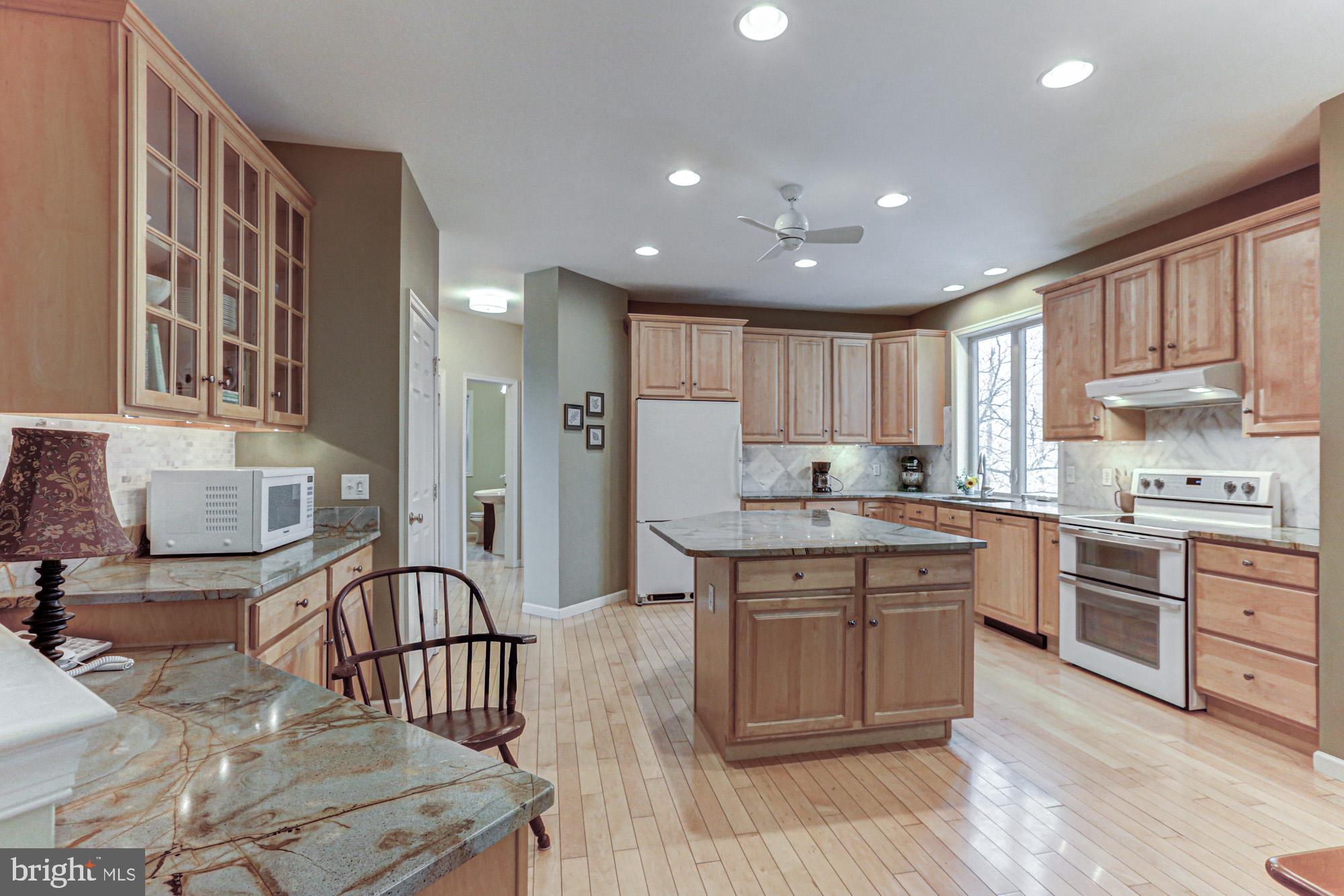 ESTS OF LONDN BRDG - Residential