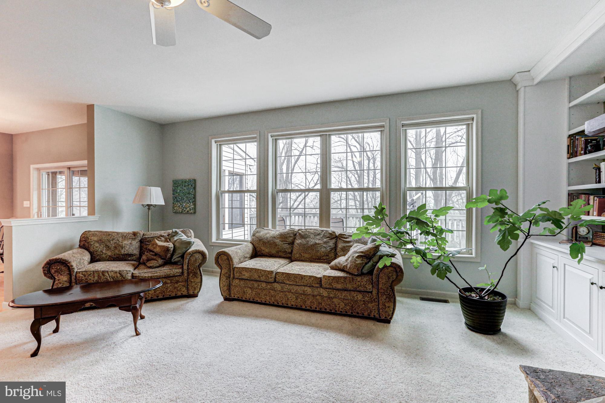 ESTS OF LONDN BRDG - Residential