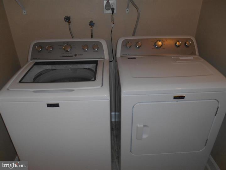 FAIRLINGTON MEADOWS - Residential Lease