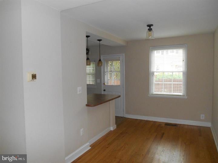 FAIRLINGTON MEADOWS - Residential Lease