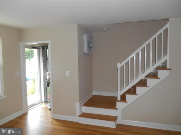 FAIRLINGTON MEADOWS - Residential Lease