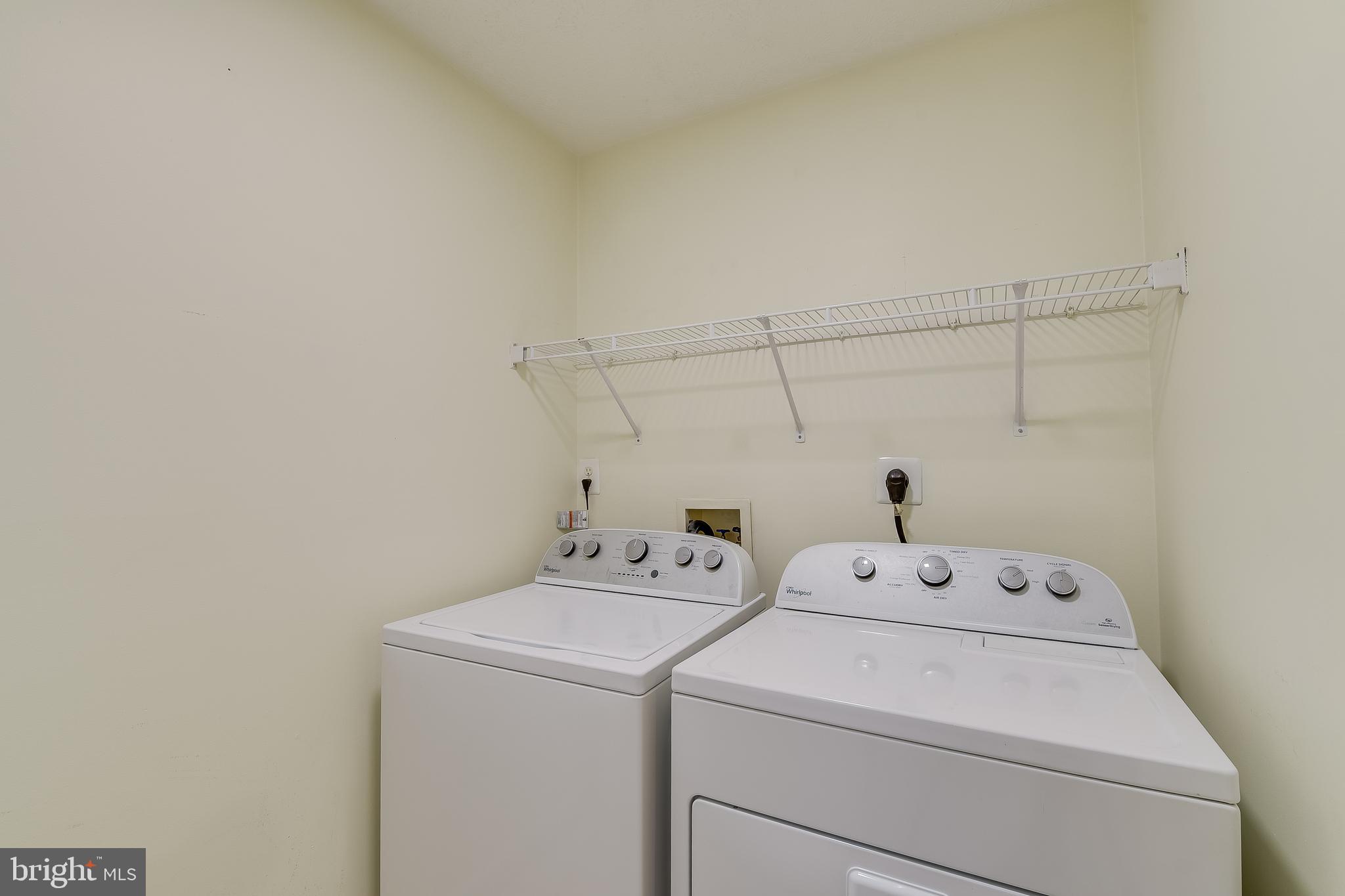 ADMIRAL REACH AT HARBOUR GATES - Residential