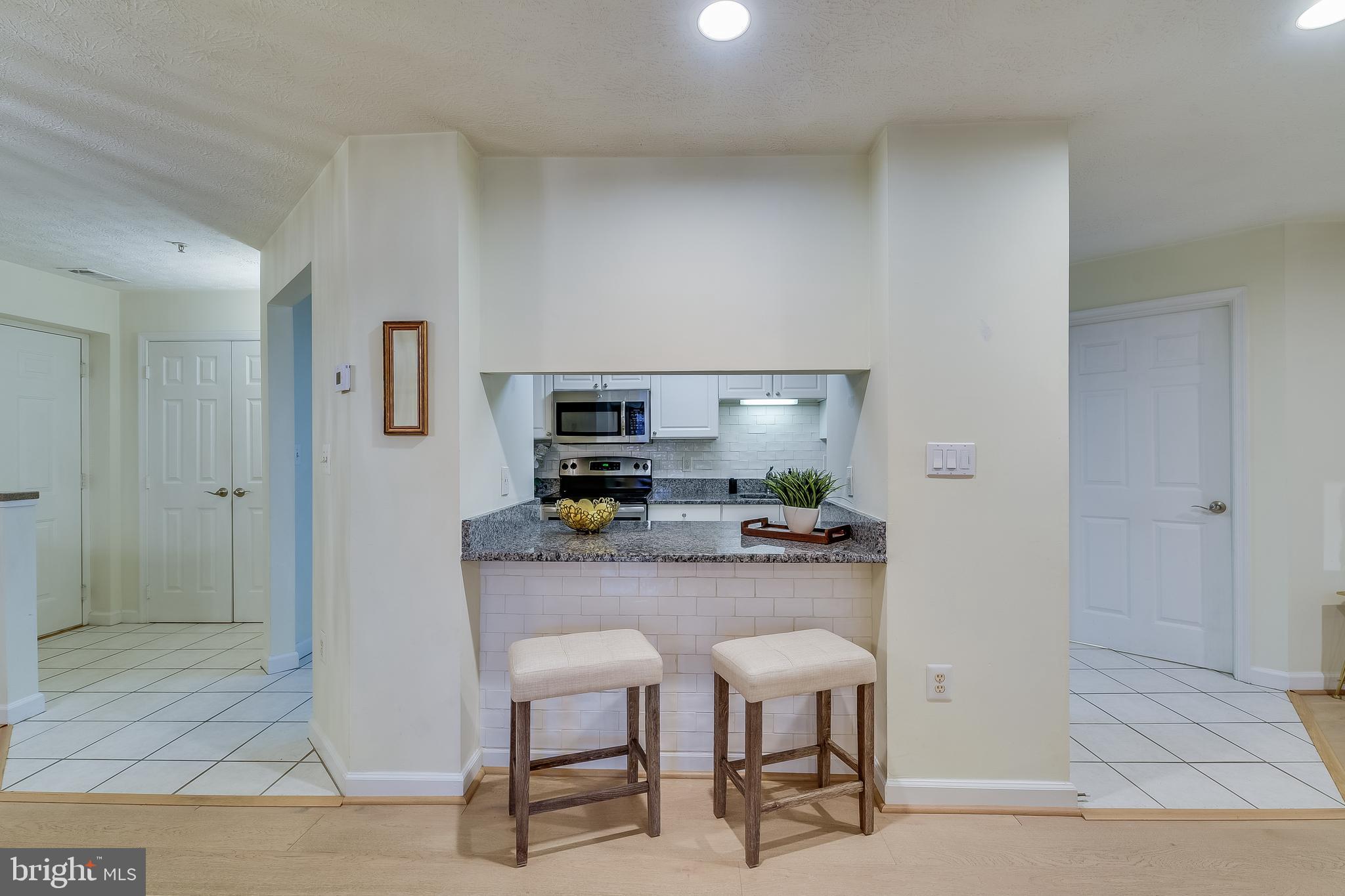 ADMIRAL REACH AT HARBOUR GATES - Residential