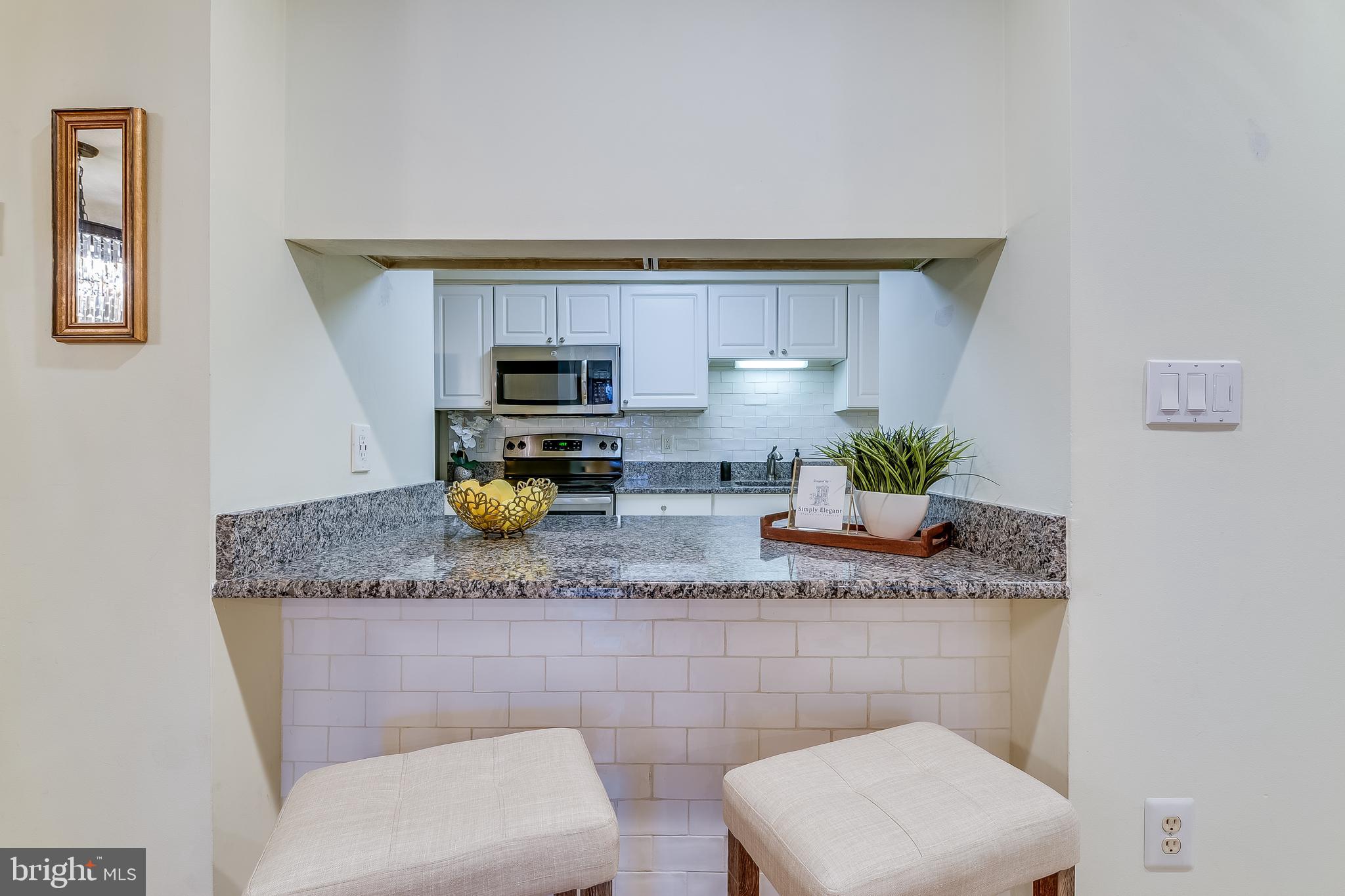 ADMIRAL REACH AT HARBOUR GATES - Residential