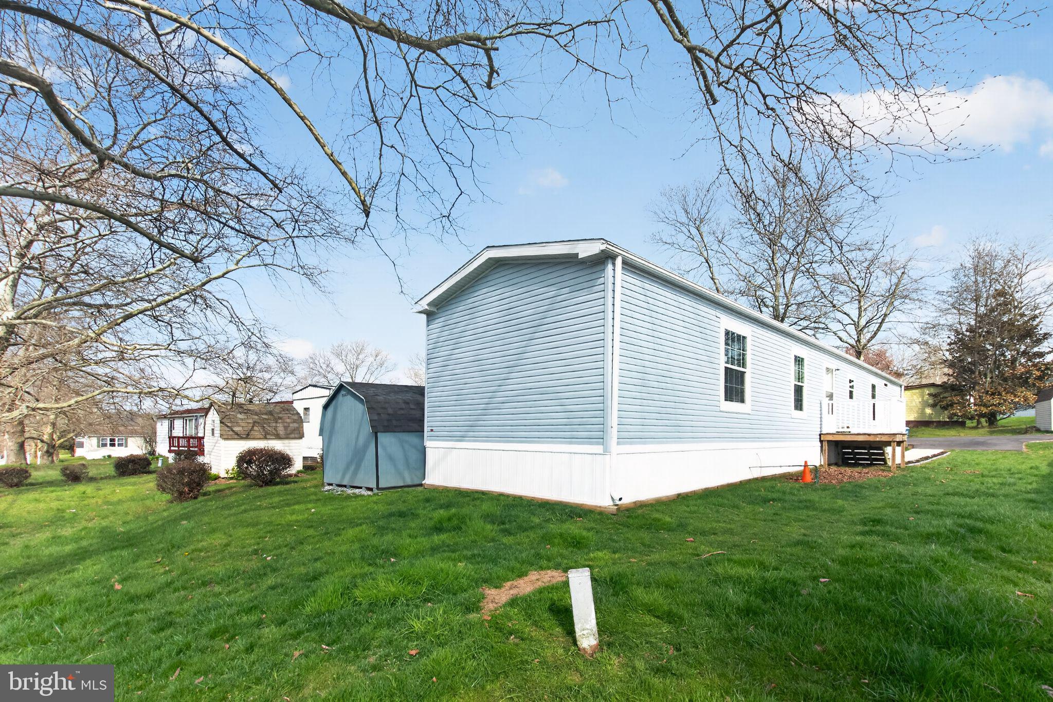 OXFORD VIL TR PK - Residential