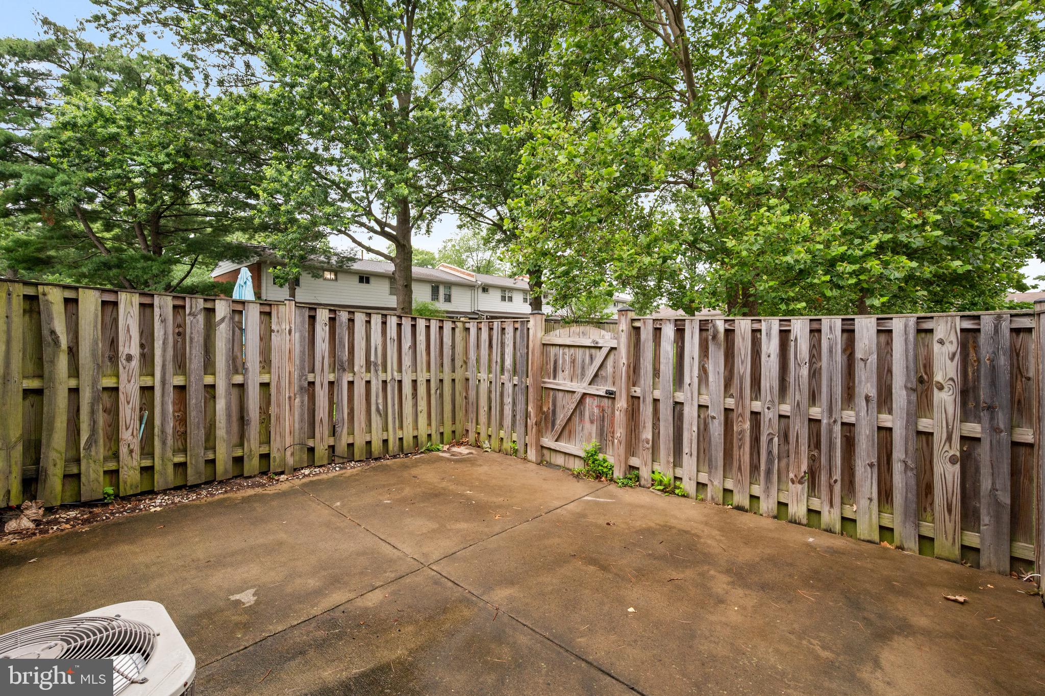 PEMBROOKE - Residential