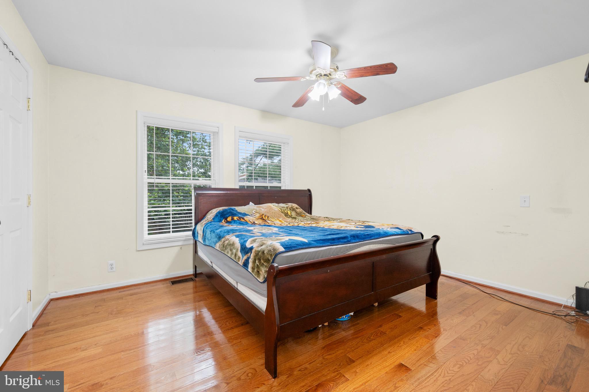 PEMBROOKE - Residential